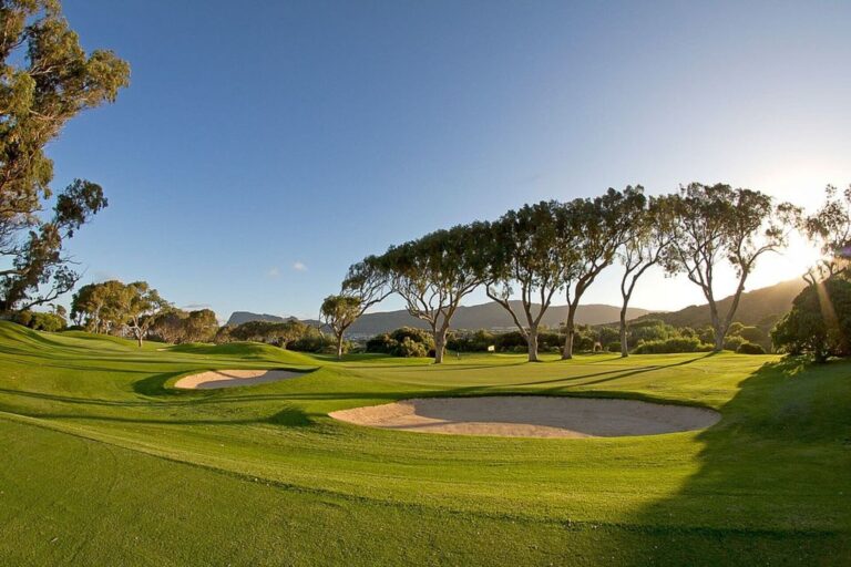 Clovelly Country Club