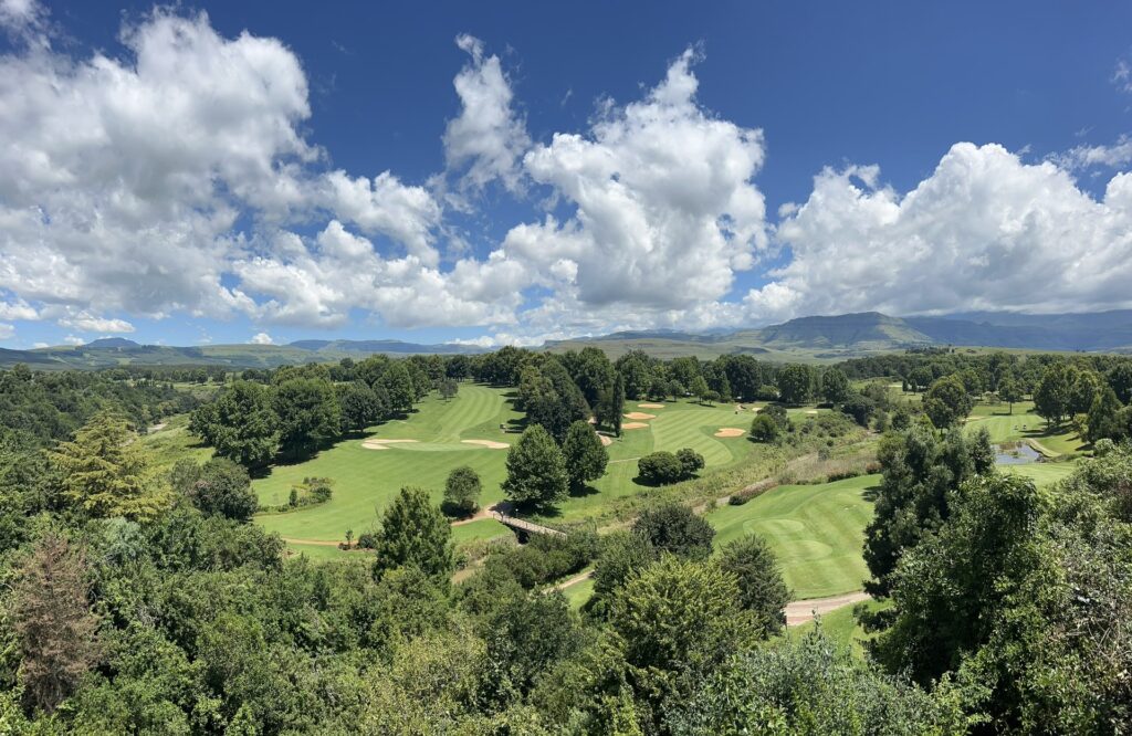Champagne Sports: Golf vor den Drakensbergen